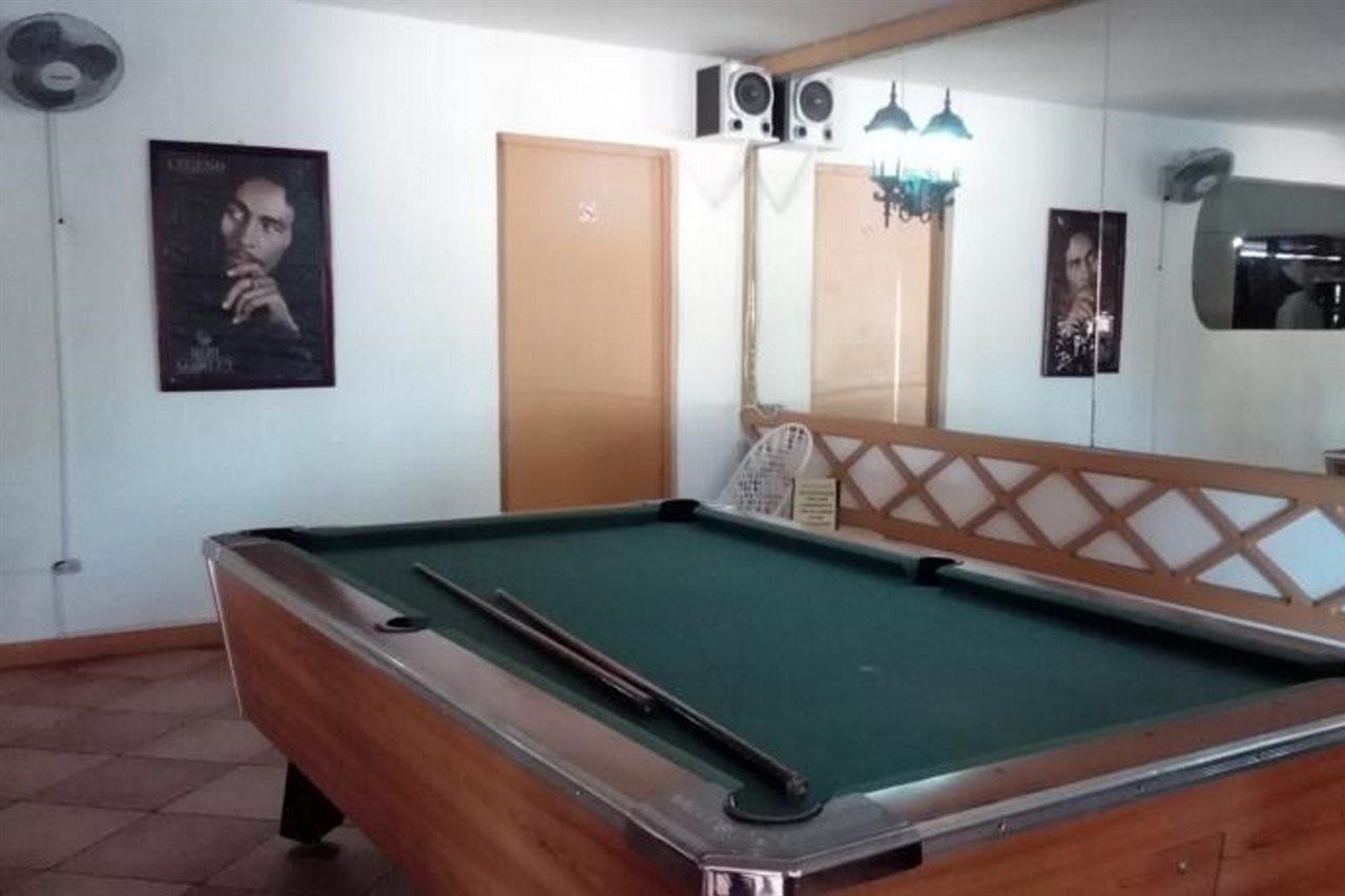 Grandiosa Hotel Teluk Montego Bagian luar foto