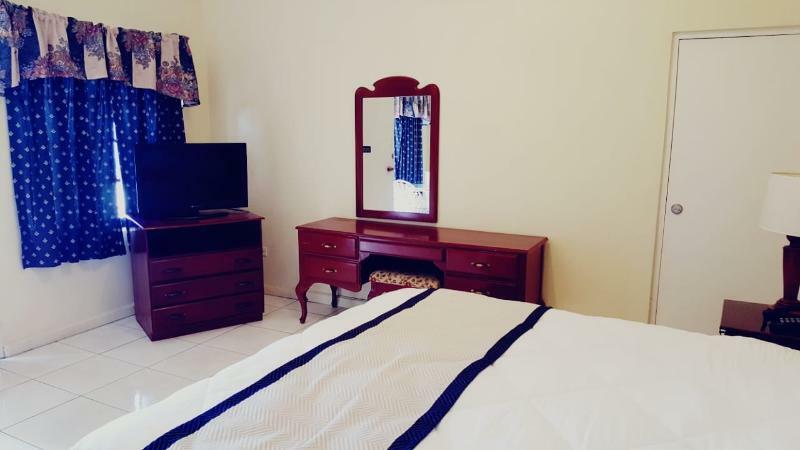 Grandiosa Hotel Teluk Montego Bagian luar foto